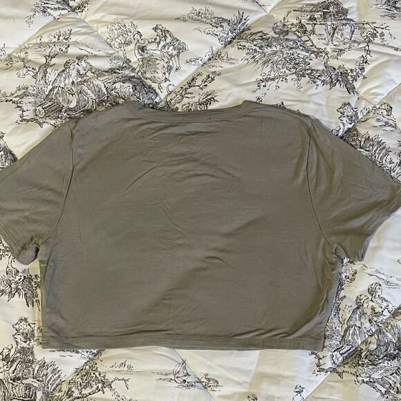 NWOT Naked wardrobe cropped gray short sleeve T-shirt size large - Picture 8 of 8